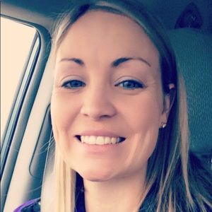 Meet your Posher, Angie